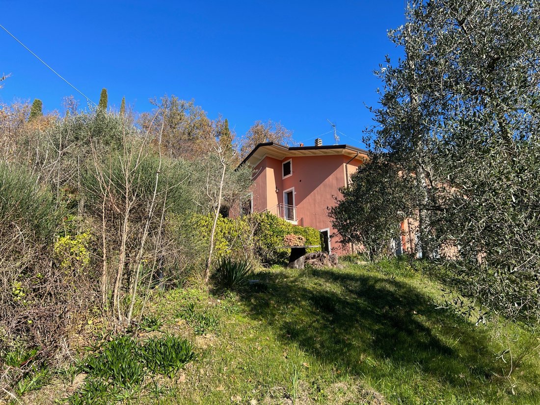 Villa in Fivizzano, Tuscany, Italy 1 - 17279388