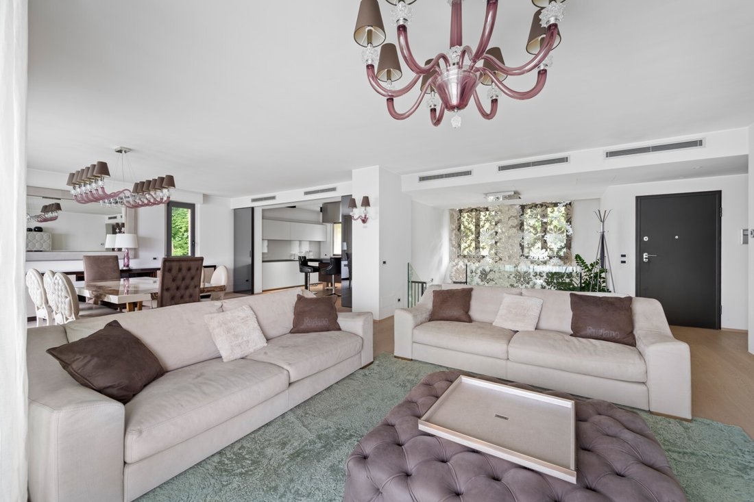 Penthouse in Campione d'Italia, Lombardy, Italy 5 - 17279662