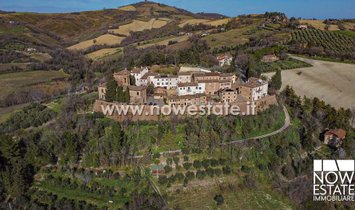 Estate in Calcinelli, Marche, Italy 1