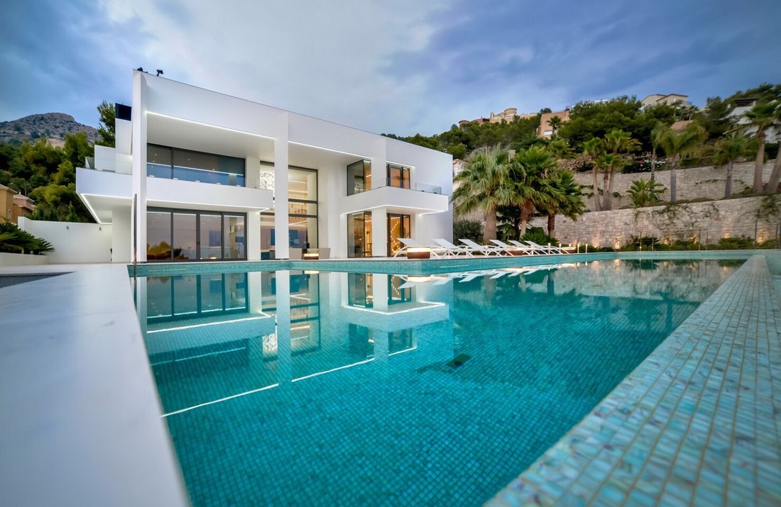 Villa in Altea, Valencian Community, Spain 1 - 17137161