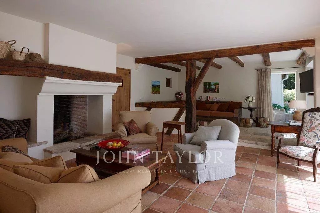 Villa in Grimaud, Provence-Alpes-Côte d'Azur, France 3 - 13062589