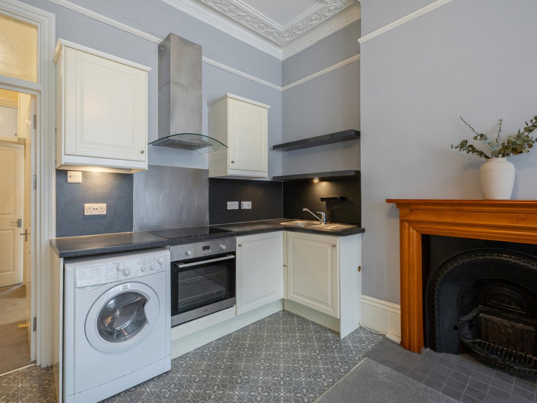 Apartment in Shepherds Bush, Hammersmith and Fulham, England 5 - 17271681