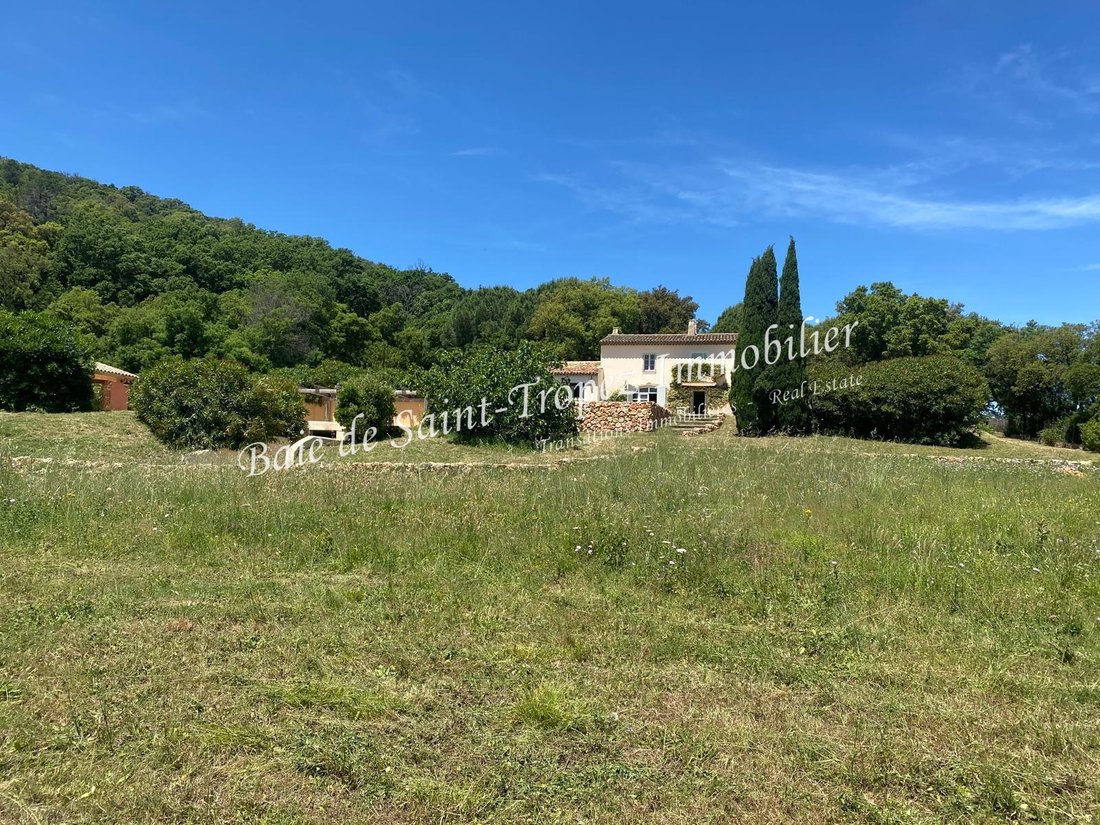 Villa in Le Plan-de-la-Tour, Provence-Alpes-Côte d'Azur, France 3 - 17270566