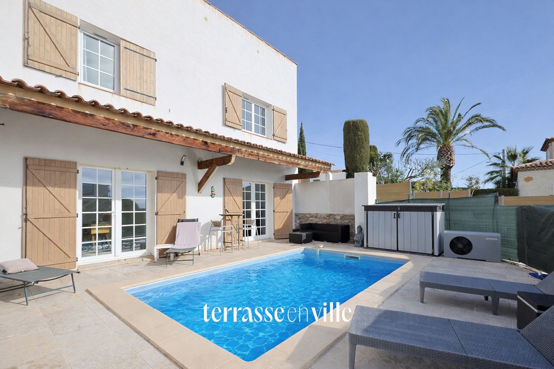 Villa in Bandol, Provence-Alpes-Côte d'Azur, France 2 - 17270495