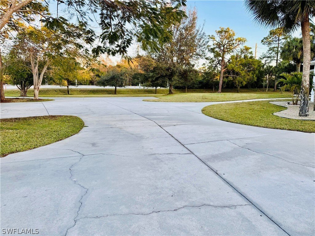 House in Naples, Florida, United States 3 - 17267497