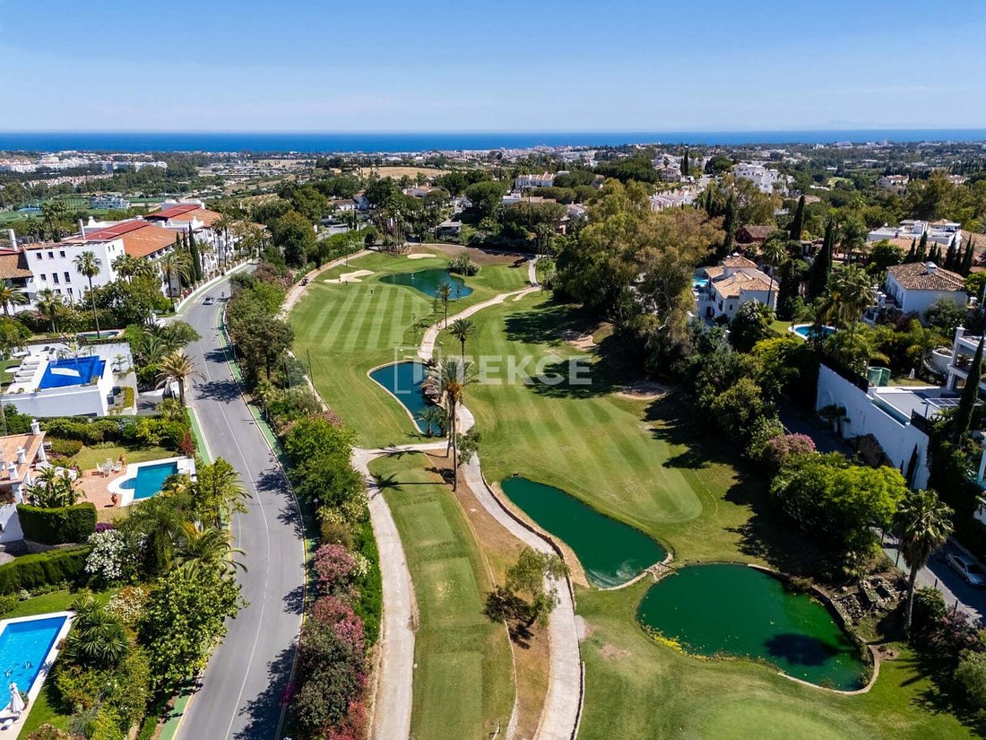 Villa in La Quinta, Benahavis, Andalusia 2 - 17278622