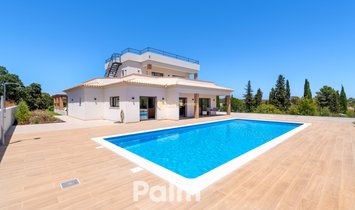 Villa in Lagoa e Carvoeiro, Algarve, Portugal 2