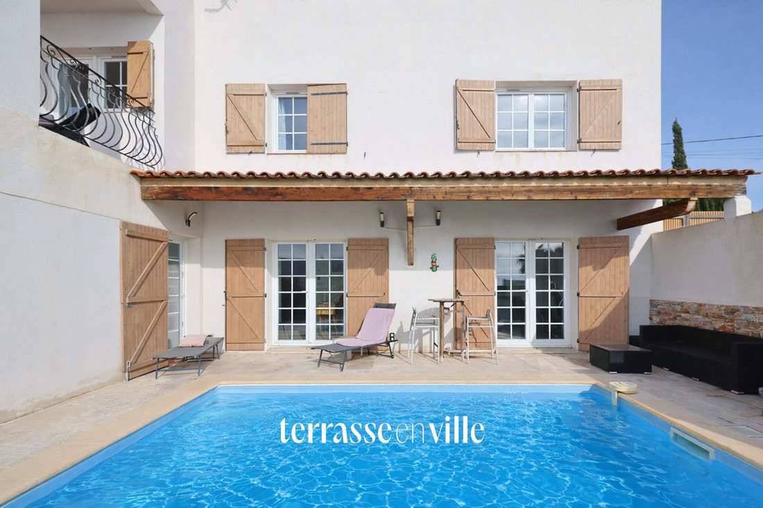 Villa in Bandol, Provence-Alpes-Côte d'Azur, France 3 - 17270495