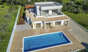 Villa in Lagoa e Carvoeiro, Algarve, Portugal 1