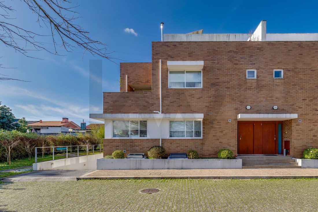 Townhouse in Castelo da Maia, Porto District, Portugal 2 - 17272680