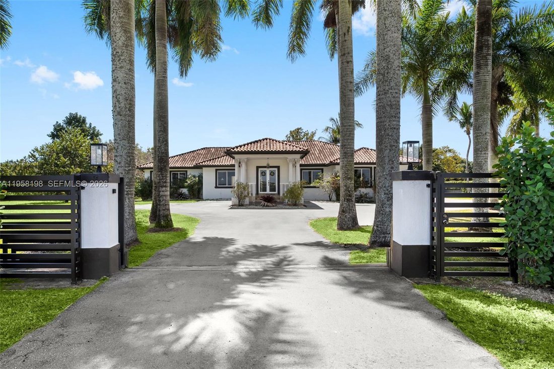 House in Miami, Florida, United States 1 - 17070171