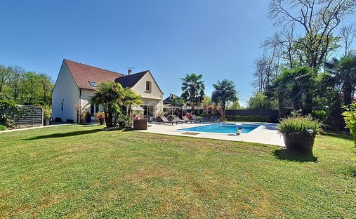 House in Gouvieux, Hauts-de-France, France 1
