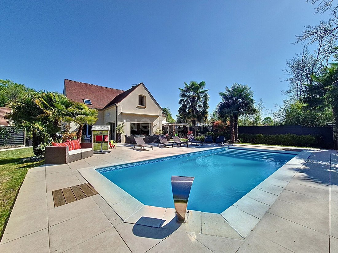 House in Gouvieux, Hauts-de-France, France 2 - 17268233