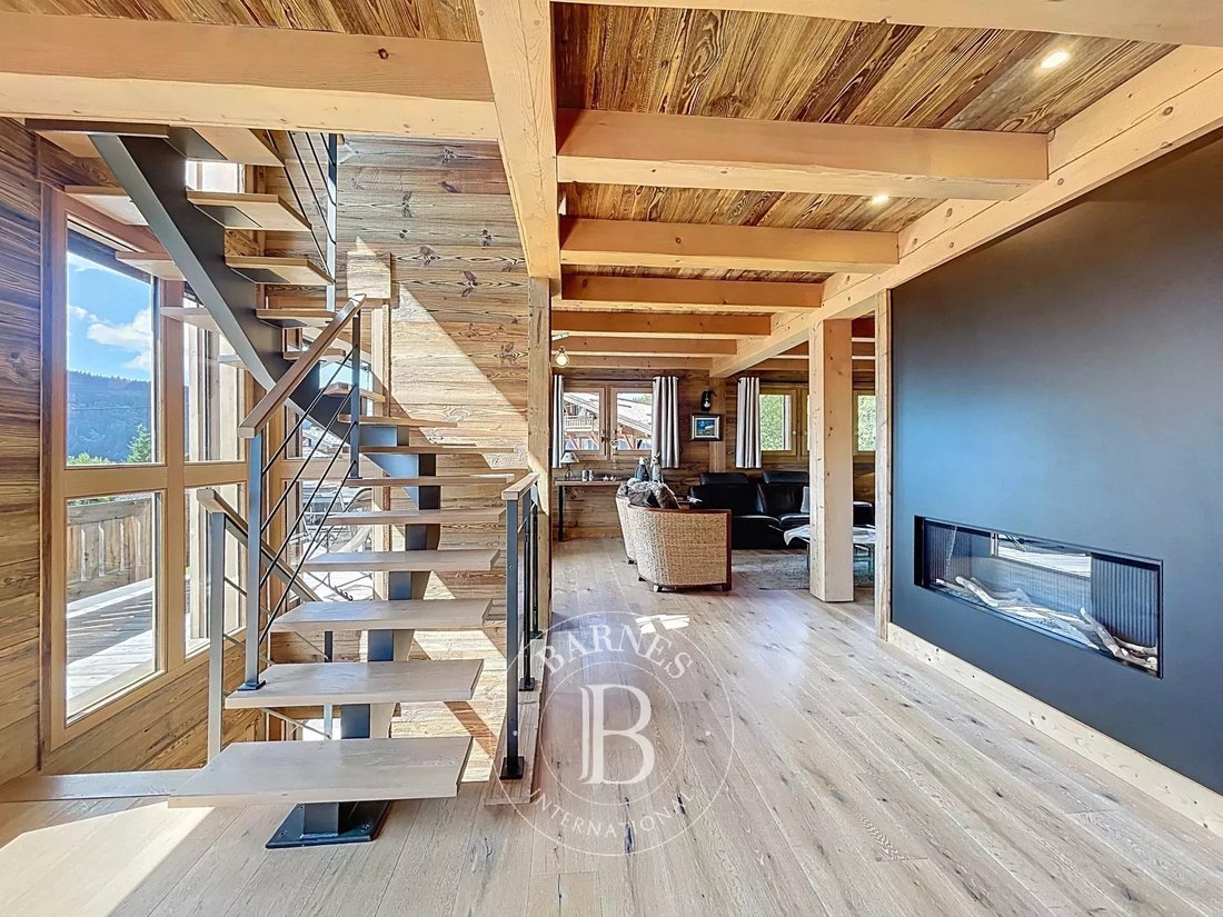 Chalet in Les Gets, Auvergne-Rhône-Alpes, France 3 - 15951104