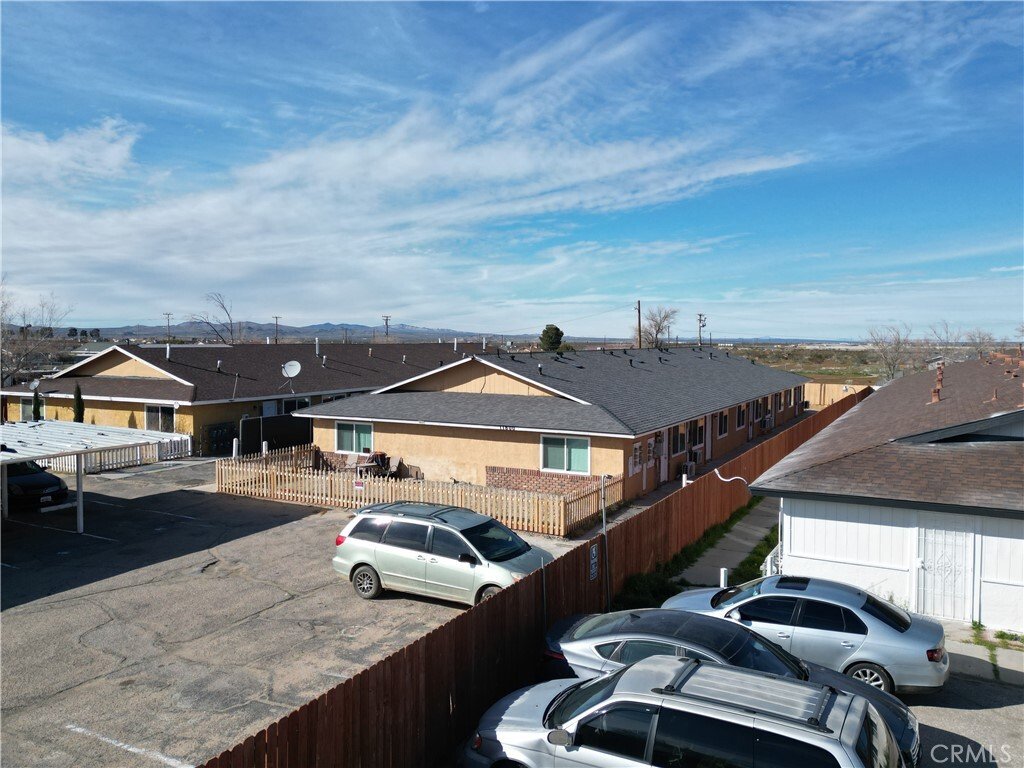 Apartment in Adelanto, California, United States 4 - 17274461
