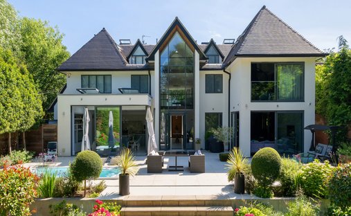 House in Bushey Heath, Hertsmere, England 1