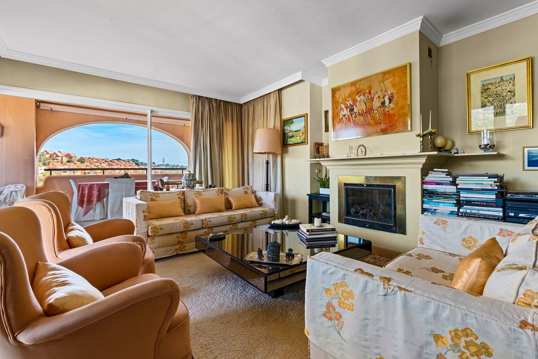 Penthouse in Elviria-Cabopino, Marbella, Spain 5 - 17063307