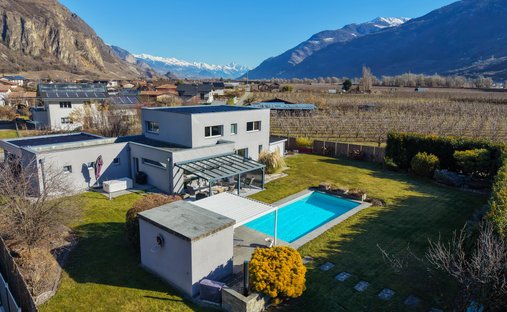 Villa in Fully, Wallis, Schweiz 1