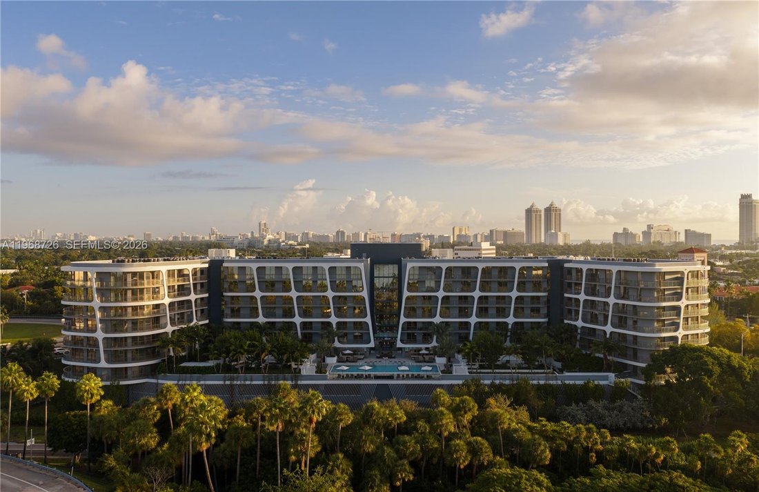 Miami Beach, Florida, United States 1 - 17271517
