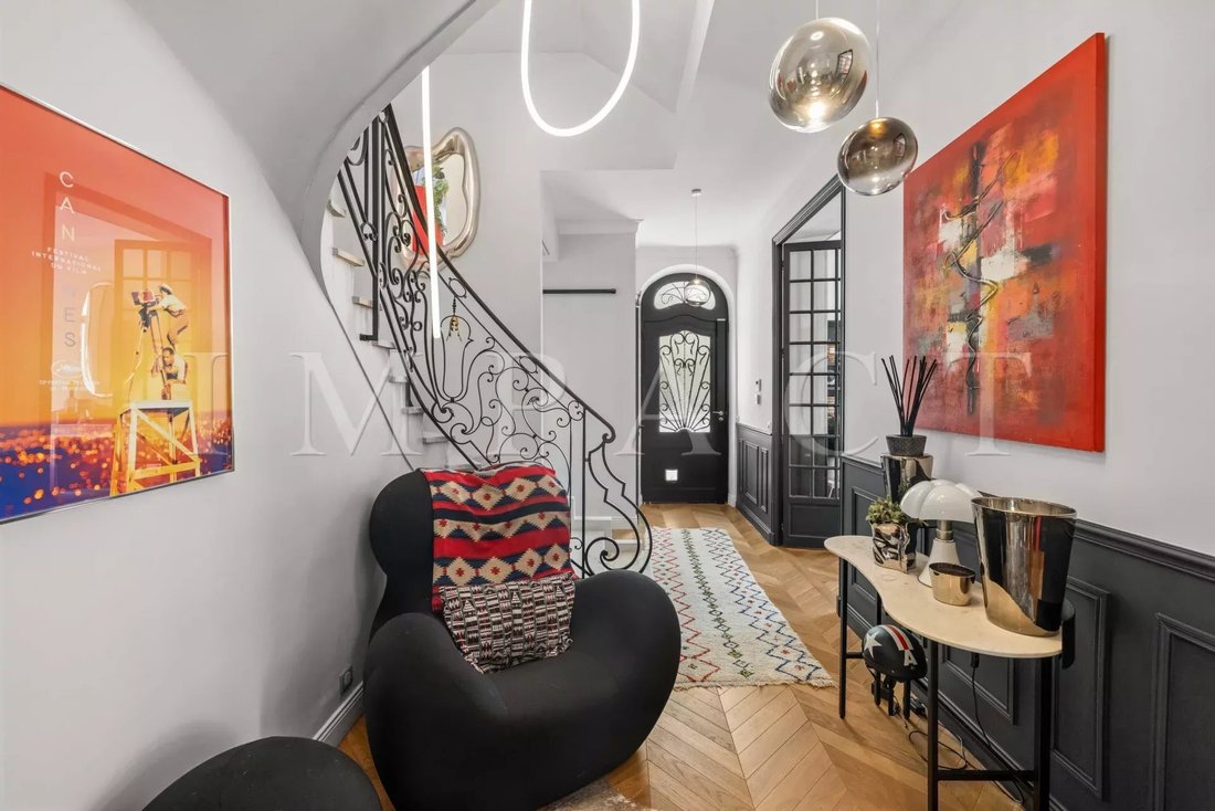 House in Cannes, Provence-Alpes-Côte d'Azur, France 3 - 17268722