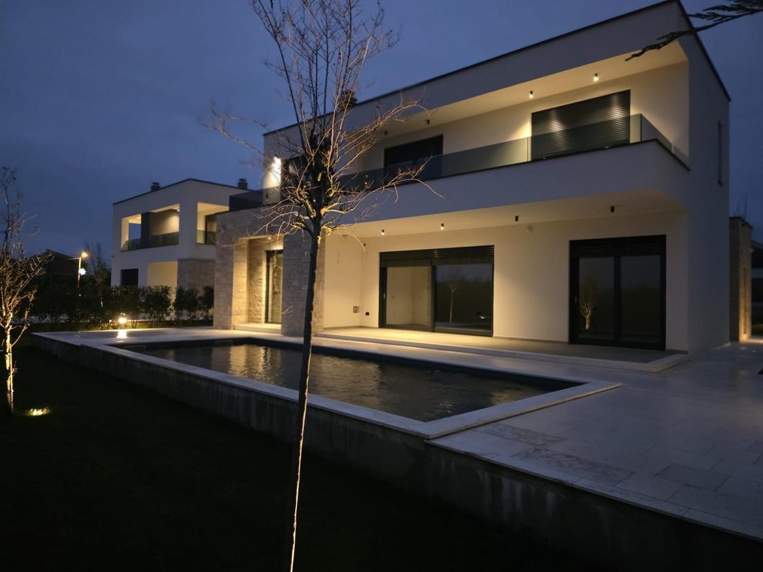 Villa in Porec, Istria County, Croatia 5 - 17276414