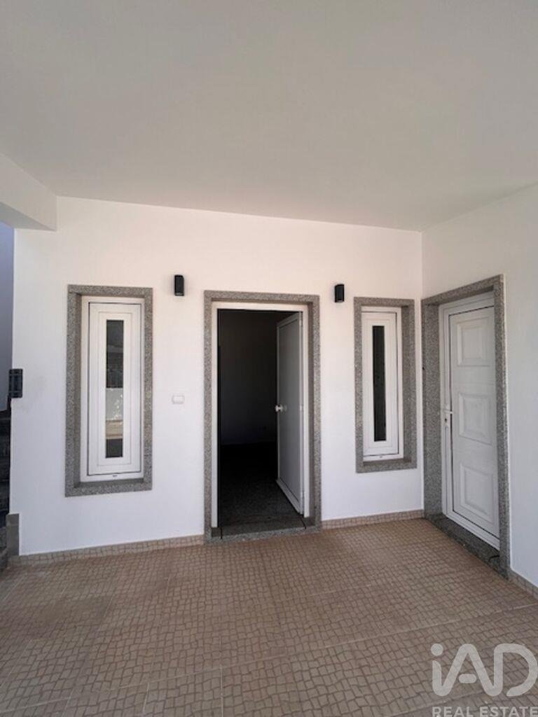 Townhouse in Mexilhoeira Grande, Algarve, Portugal 2 - 17280007
