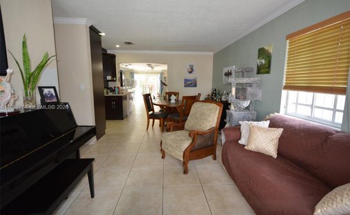 House in Hialeah, Florida, United States 1