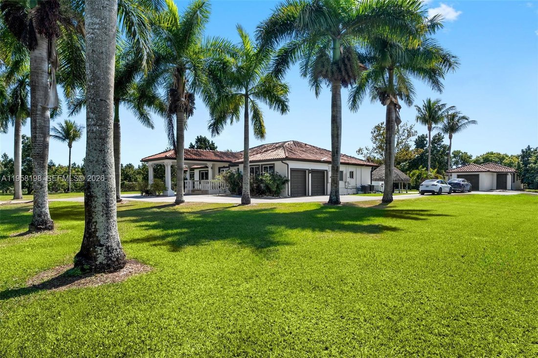House in Miami, Florida, United States 5 - 17070171