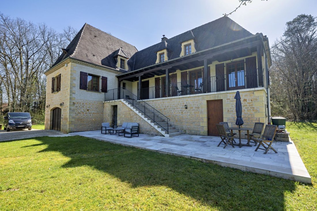 House in Saint-Léon-sur-Vézère, Nouvelle-Aquitaine, France 4 - 17278591
