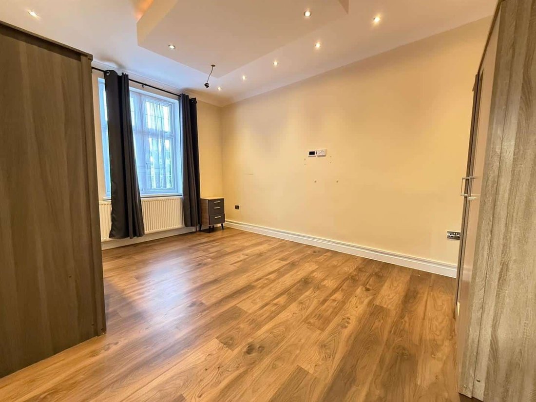 Bungalow in Goodmayes, Ilford, England 5 - 17275486