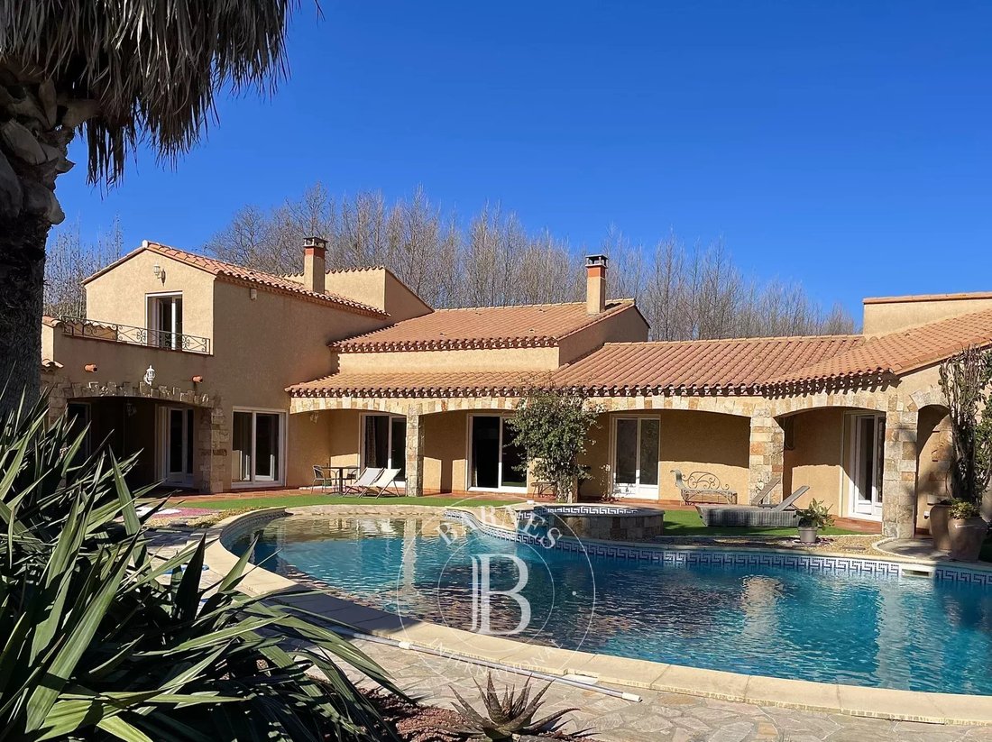 House in Zone Plage, Saint-Cyprien, France 2 - 17277758