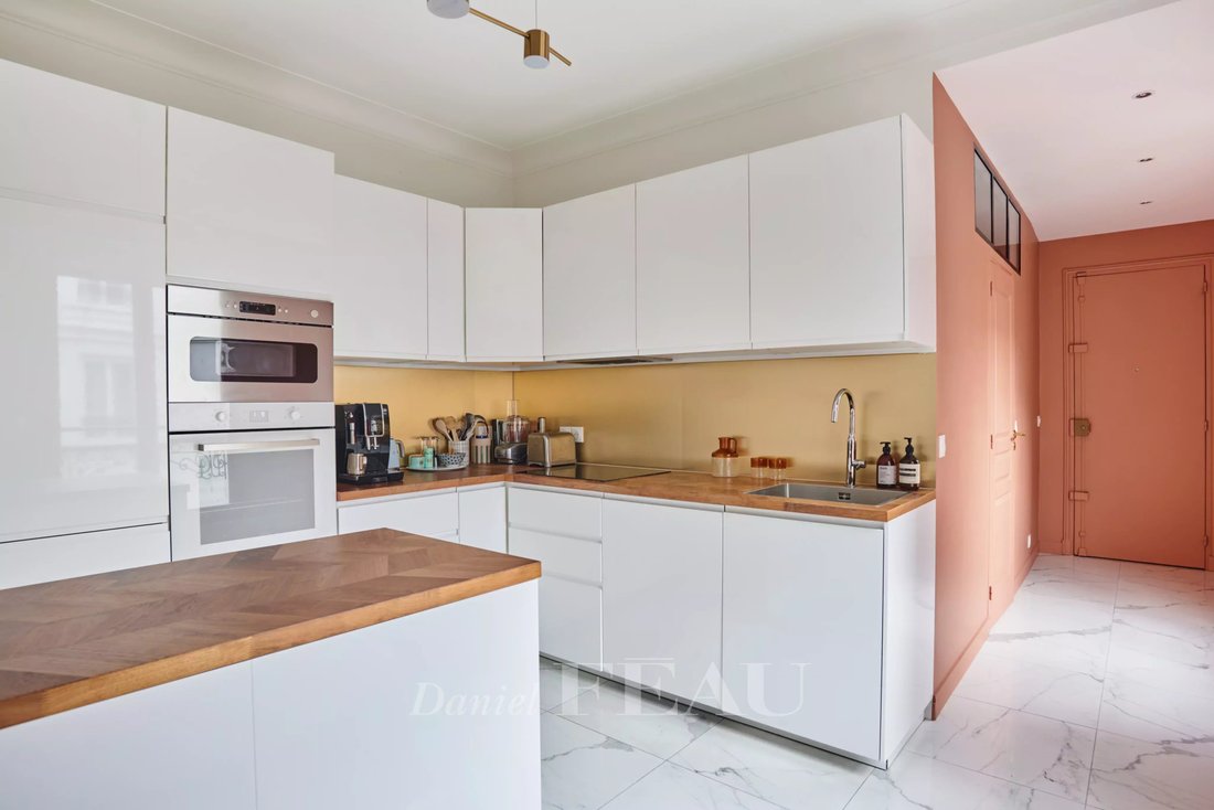Apartment in Porte Dauphine, Paris 16e Arrondissement, Paris 3 - 17269948