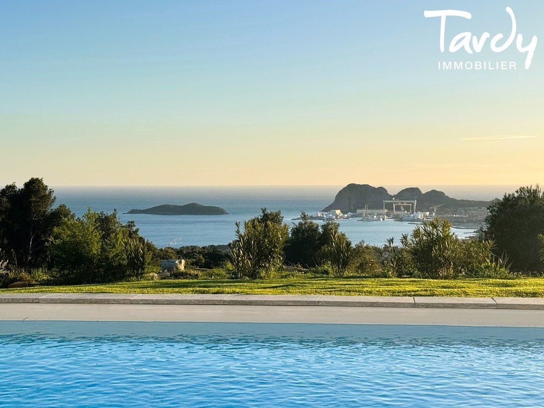 Villa in La Ciotat, Provence-Alpes-Côte d'Azur, France 3 - 17227114