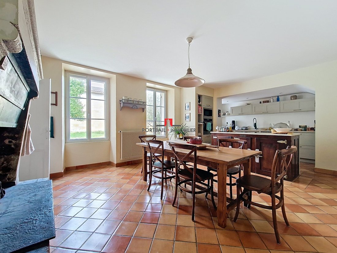 House in Bayon-sur-Gironde, Nouvelle-Aquitaine, France 3 - 17256628