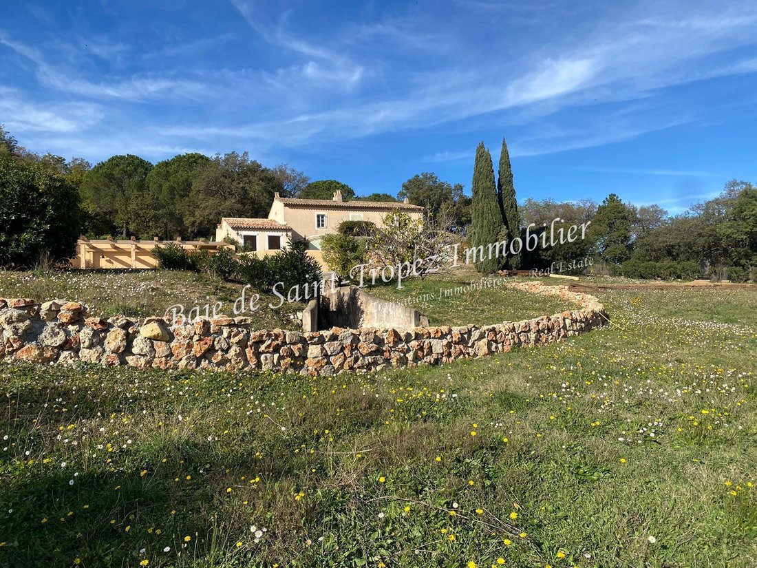 Villa in Grimaud, Provence-Alpes-Côte d'Azur, France 1 - 17270622