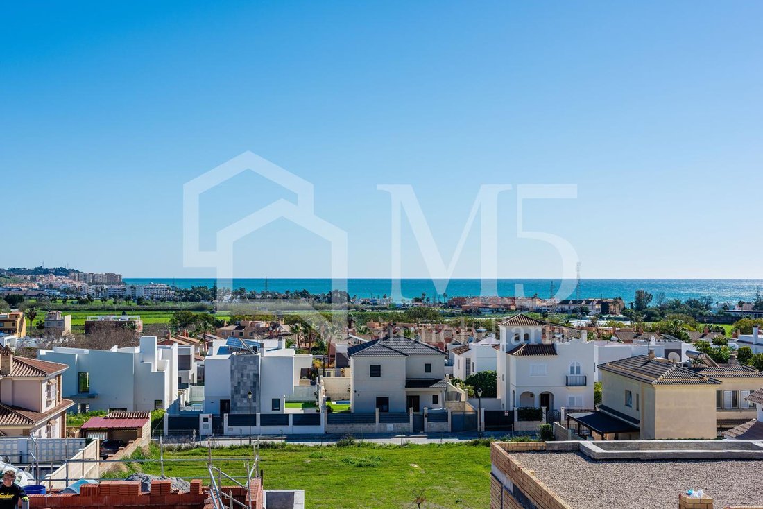 Penthouse in Torre del Mar, Velez-Malaga, Andalusia 1 - 17268501