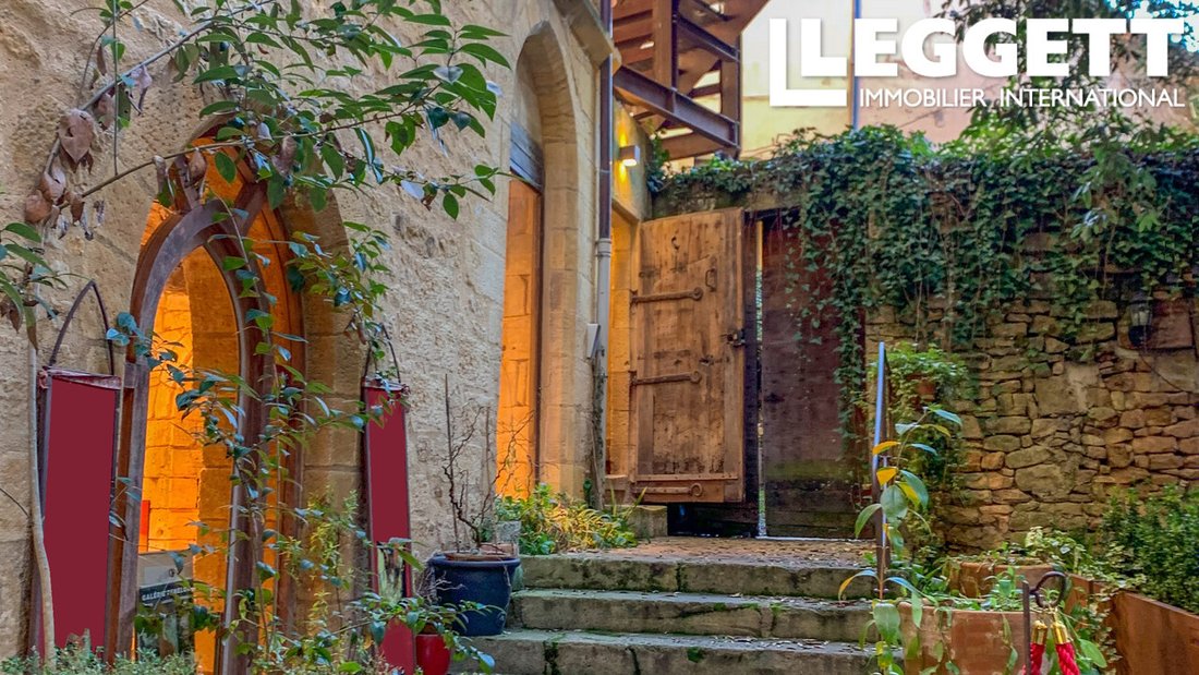 House in Sarlat-la-Canéda, Nouvelle-Aquitaine, France 3 - 15190295
