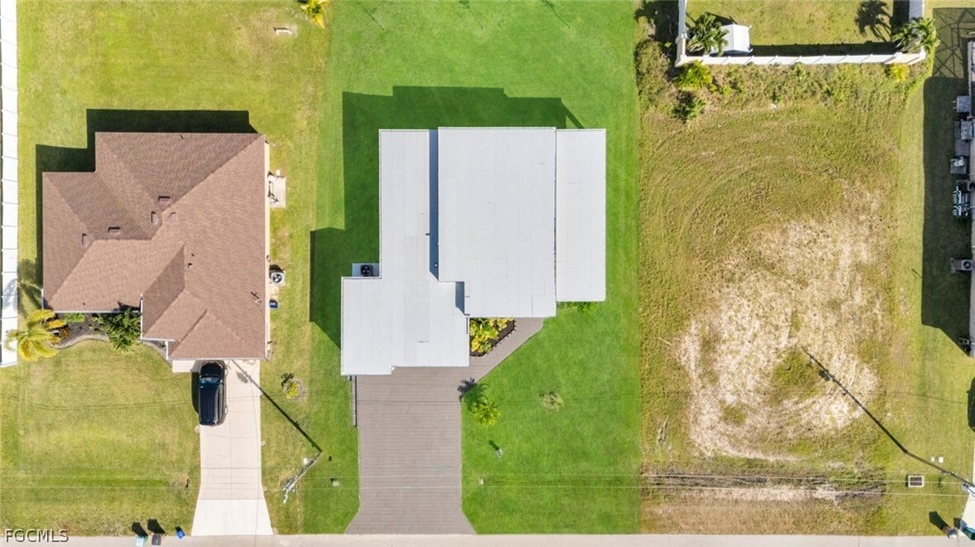 House in Cape Coral, Florida, United States 5 - 17272578