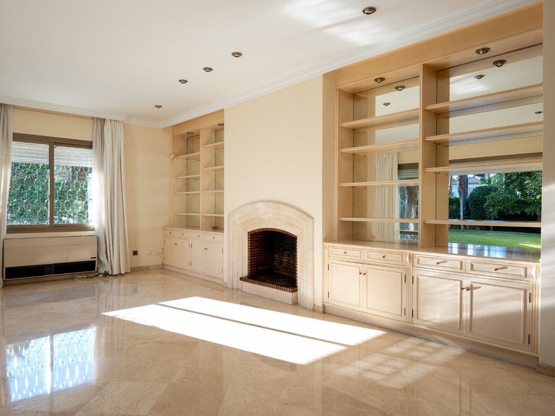 Villa in Marbella, Andalusia, Spain 4 - 17272506