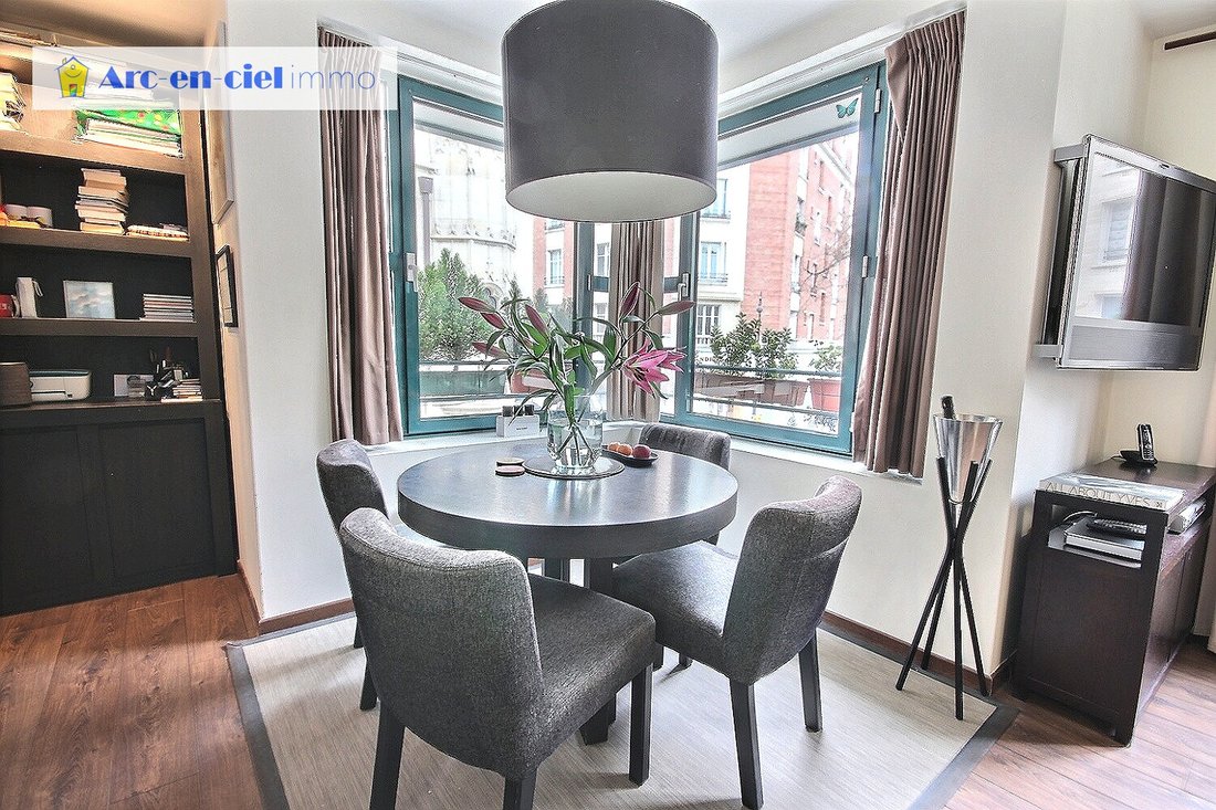 Apartment in Grange Aux Belles-Terrage, Paris 10e Arrondissement, Paris 5 - 17267530