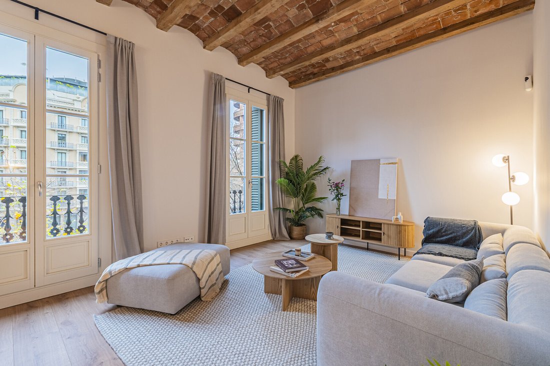 Apartment in Eixample, Barcelona, Spain 2 - 17266892