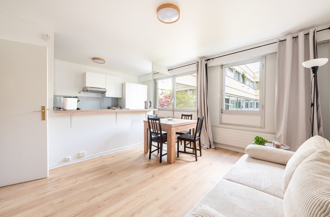 Apartment in Gambetta, Paris 20e Arrondissement, Paris 2 - 17267536