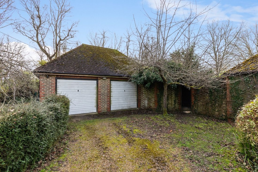 Bungalow in Slinfold, England 4 - 17272928