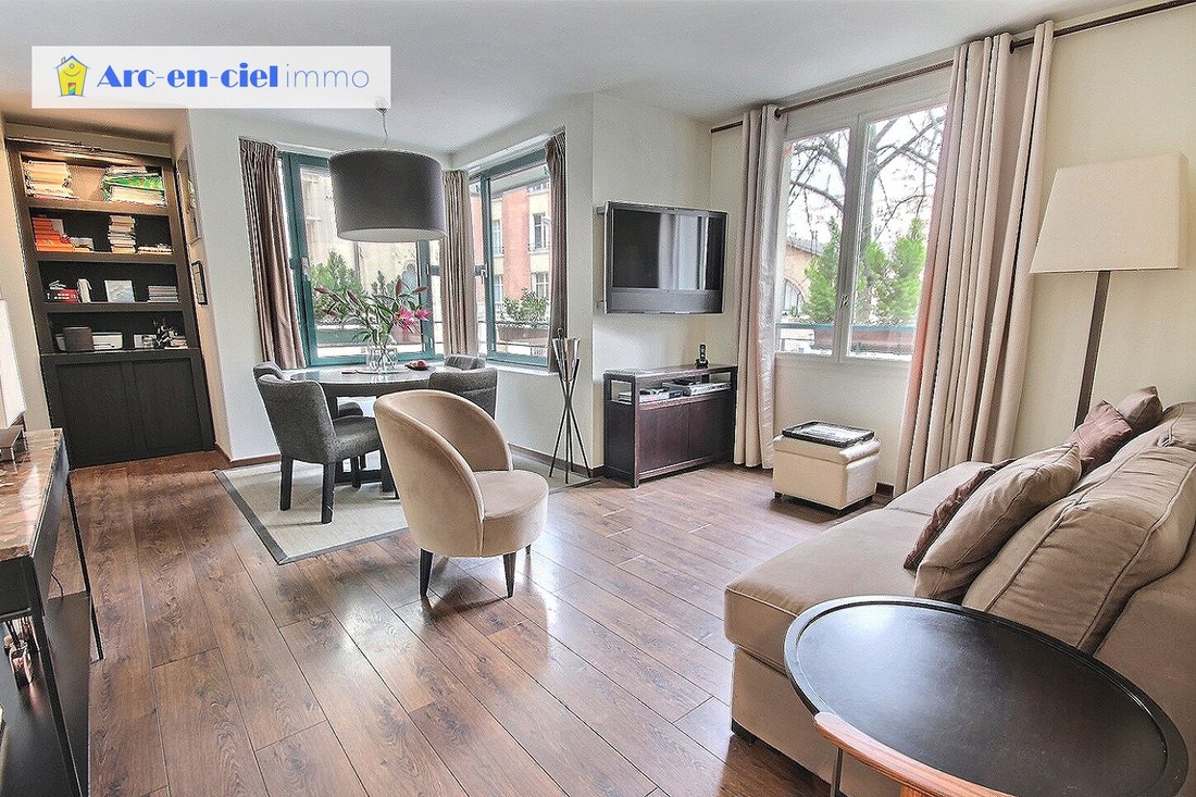 Apartment in Grange Aux Belles-Terrage, Paris 10e Arrondissement, Paris 1 - 17267530