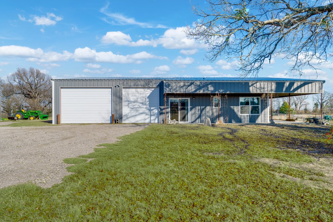 House in Ben Wheeler, Texas, United States 4 - 17268287