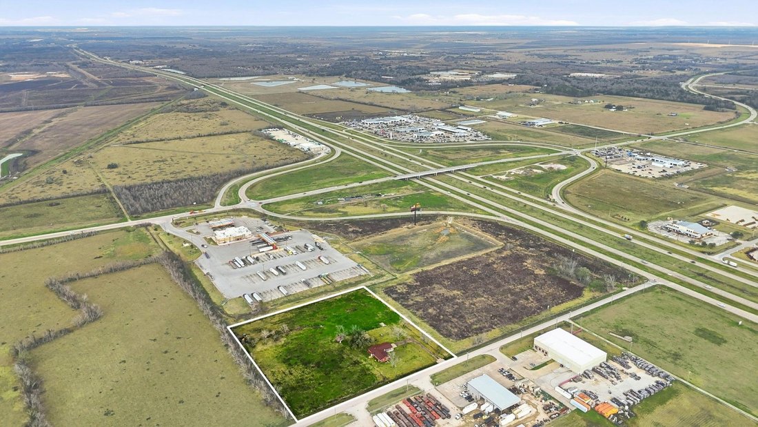 House in Angleton, Texas, United States 1 - 17270013