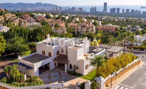 Villa in Finestrat, Valencian Community, Spain 1