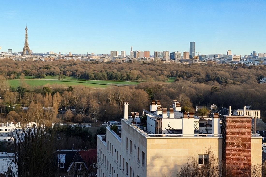 Apartment in Saint-Cloud, Ile-de-France, France 1 - 17267609