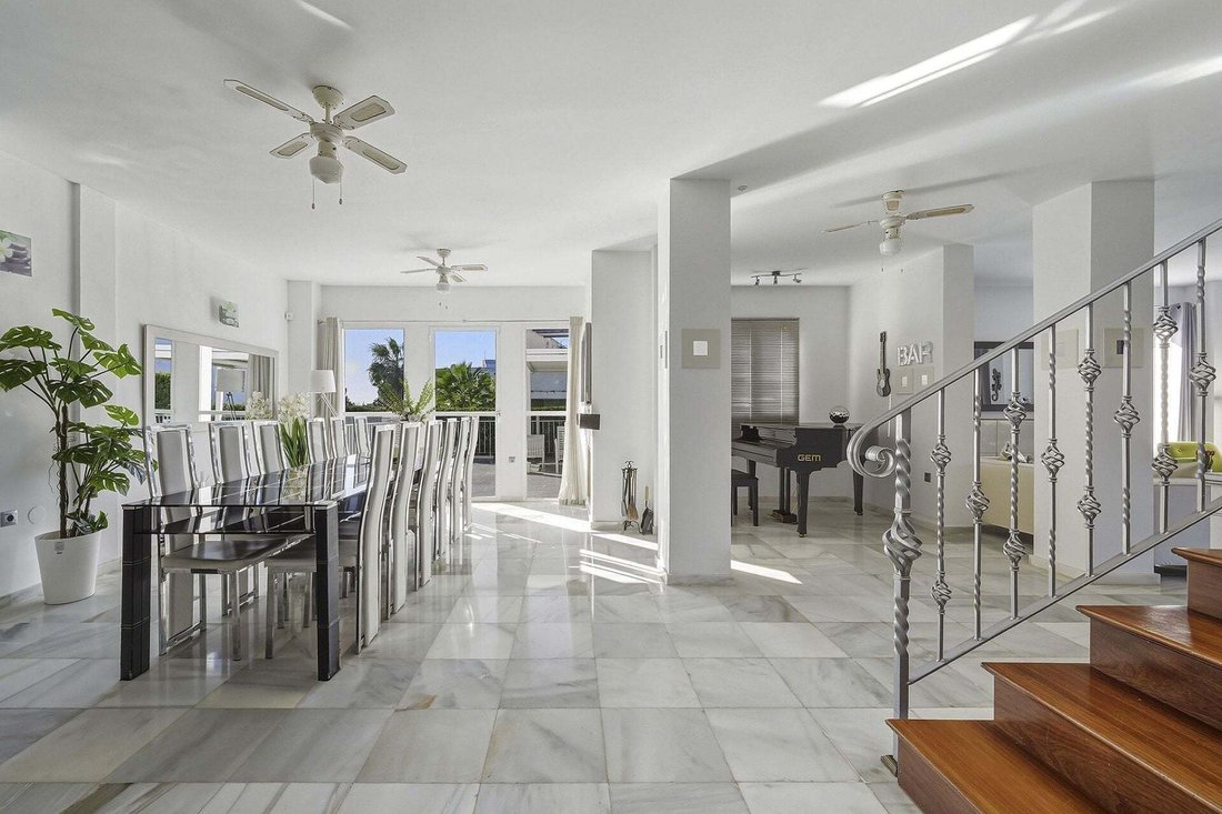 Villa in Nueva Andalucía, Marbella, Spanien 5 - 17269788