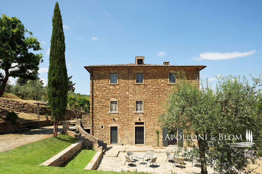 Villa in Civitella In Val di Chiana, Tuscany, Italy 1 - 17268093